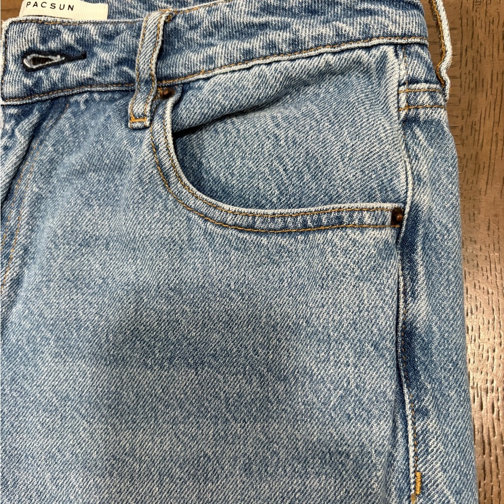 PacSun Light Blue Denim Mom Jeans - Picture 5 of 7